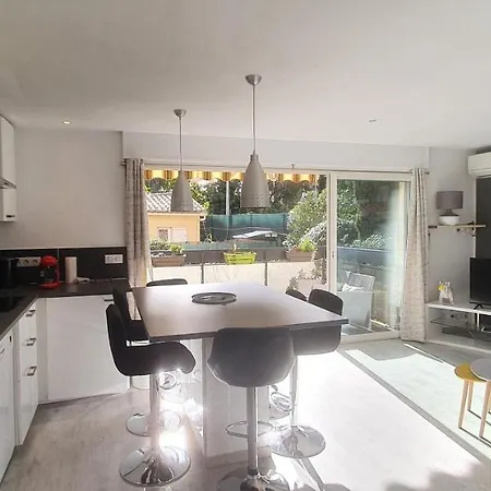 Le Silene * Сент-Максим