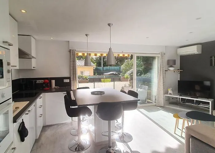 Le Silene * סן-מקסים